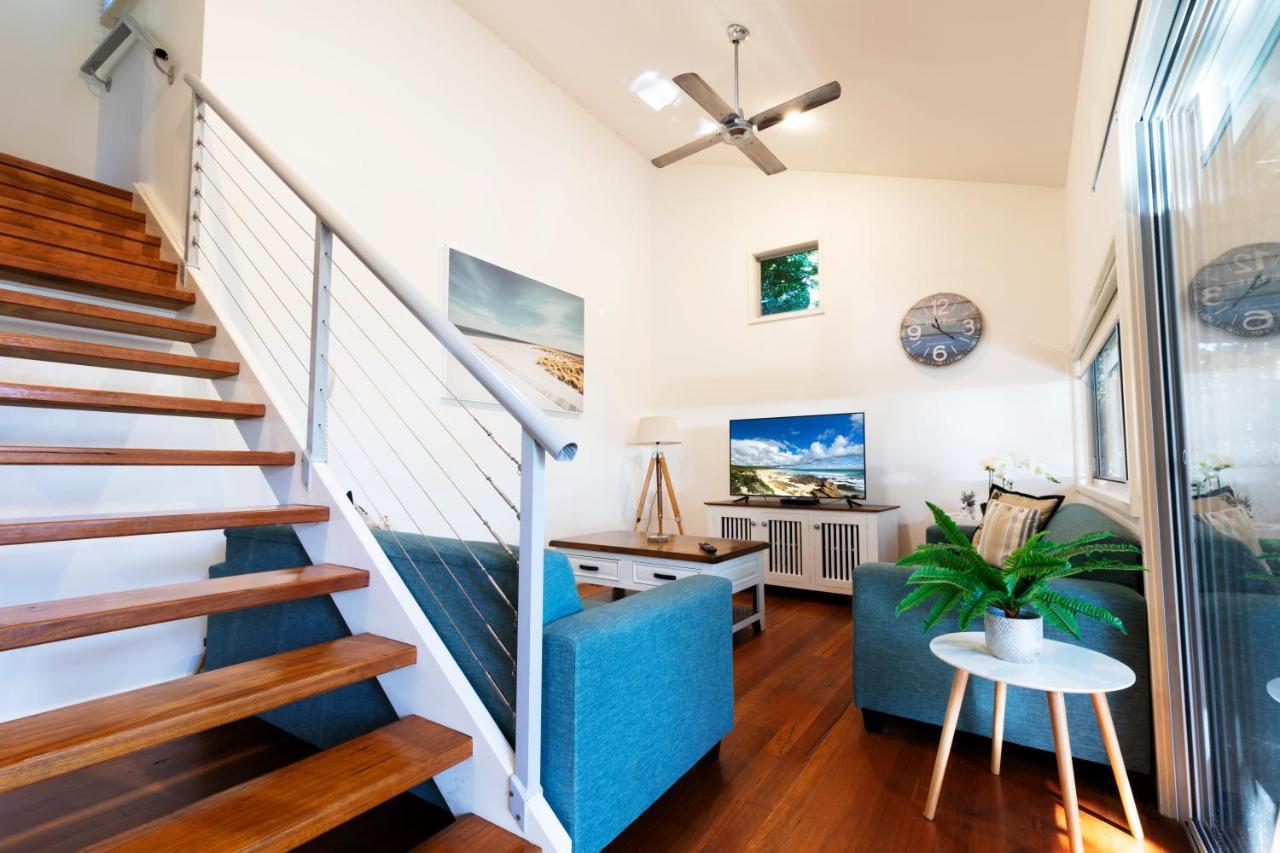 Mobys Beachside Retreat 블루이스 비치 외부 사진