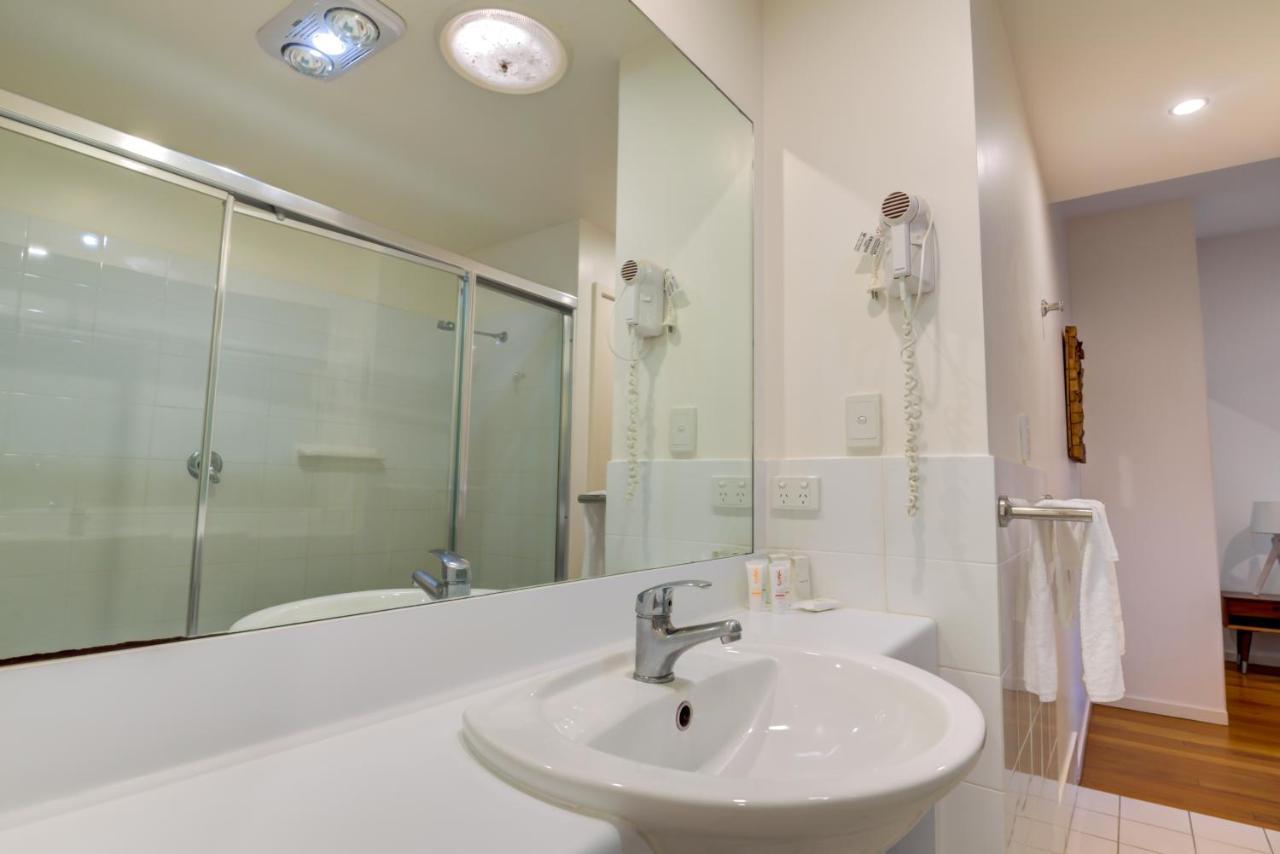 Mobys Beachside Retreat 블루이스 비치 외부 사진