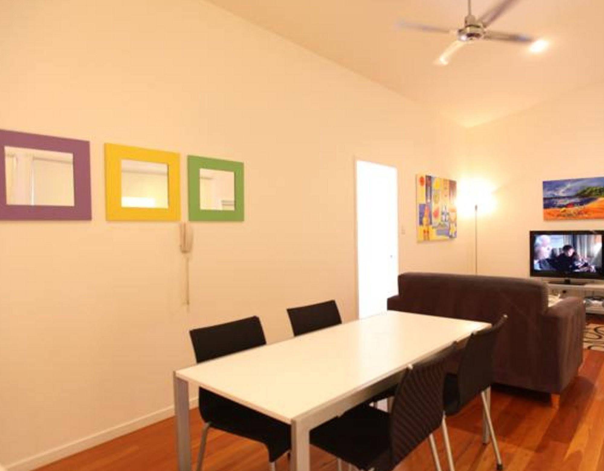 Mobys Beachside Retreat 블루이스 비치 외부 사진