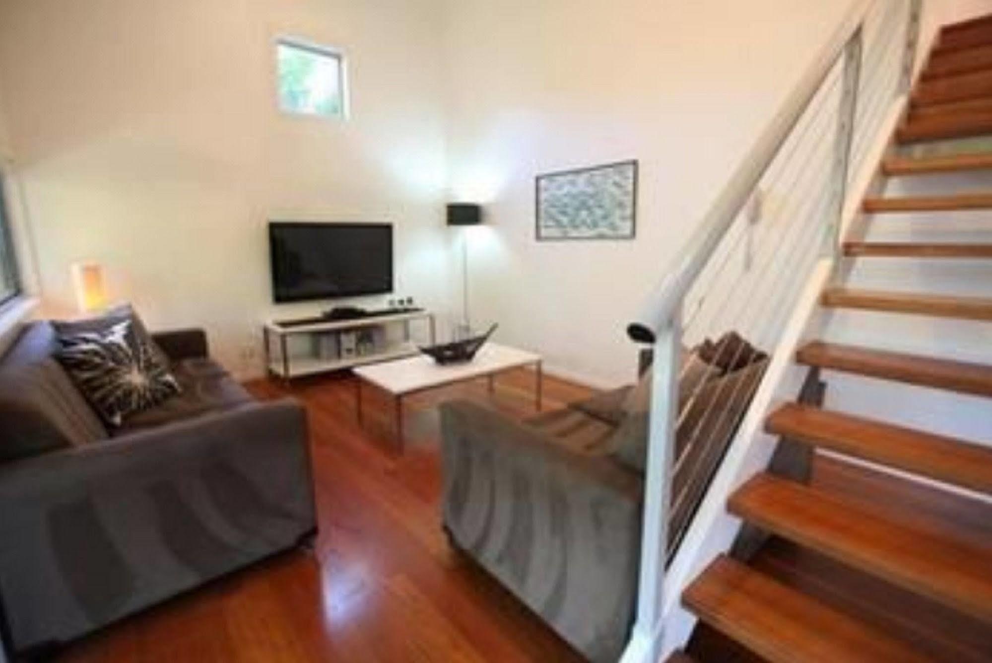 Mobys Beachside Retreat 블루이스 비치 외부 사진