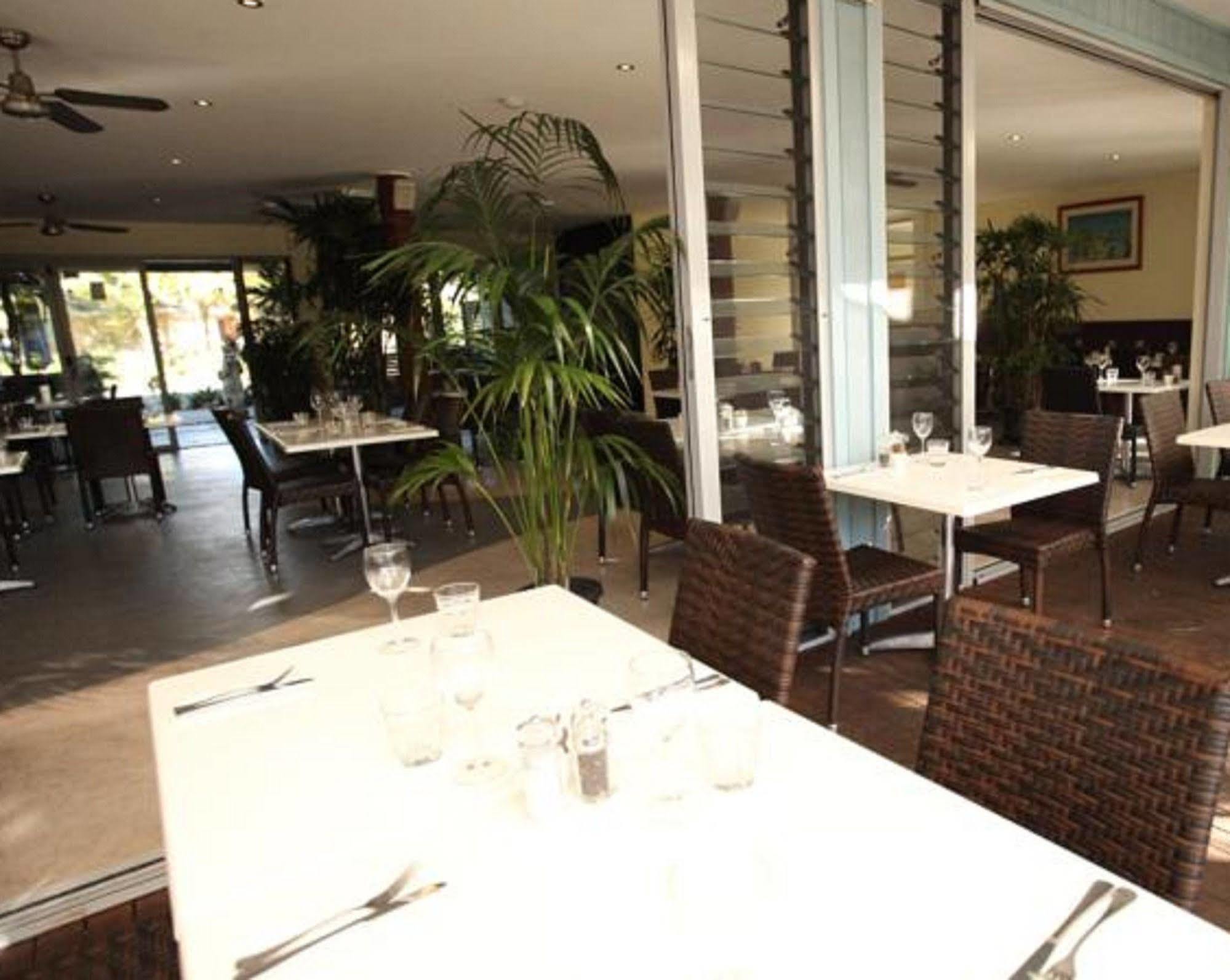 Mobys Beachside Retreat 블루이스 비치 외부 사진